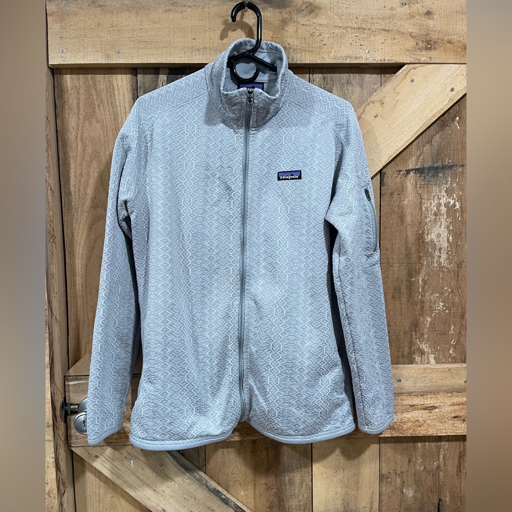 Women’s gray textured Patagonia zip